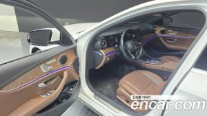 Mercedes-Benz E-Class E250 Exclusive 2023 года из Южной Кореи