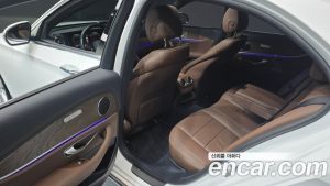 Mercedes-Benz E-Class E250 Exclusive 2023 года из Южной Кореи