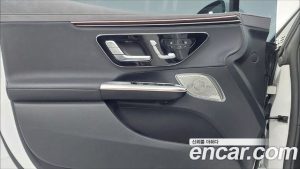 Mercedes-Benz EQE EQE350 4MATIC 2023 года из Южной Кореи