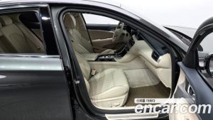 Genesis G70 Бензин 2.5T 4WD 2024 года из Южной Кореи