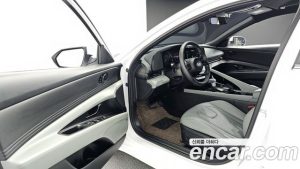 Hyundai AVANTE 1.6 2026 года из Южной Кореи