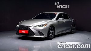 Lexus ES F-Sport Design Charger 2024 года из Южной Кореи