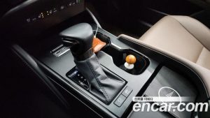 Lexus ES F-Sport Design Charger 2024 года из Южной Кореи