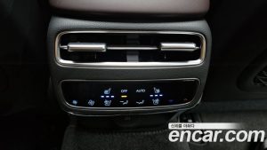 Genesis GV70 2.5T Бензин AWD 2025 года из Южной Кореи