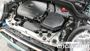 Mini Cooper 5Door Favoured 2025 года из Южной Кореи