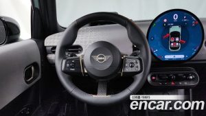 Mini Cooper 5Door Favoured 2025 года из Южной Кореи