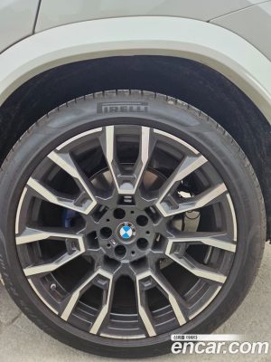BMW X6 xDrive40i M Sport 2025 года из Южной Кореи