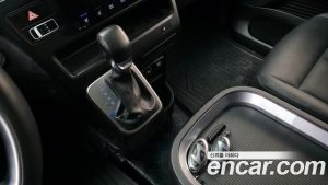Hyundai Staria HEV 1.6 Wagon 5 2025 года из Южной Кореи
