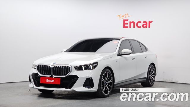 BMW 5-Series 530i xDrive M Sport 2024 года из Кореи