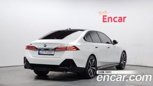 BMW 5-Series 530i xDrive M Sport 2024 года из Южной Кореи