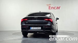 Kia K5 1.6 Turbo 2024 года из Южной Кореи