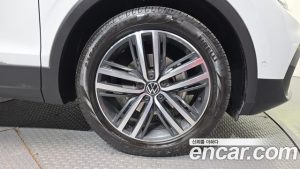 Volkswagen Tiguan 2.0 TDI Prestige 2022 года из Южной Кореи