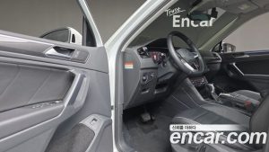 Volkswagen Tiguan 2.0 TDI Prestige 2023 года из Южной Кореи