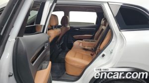 Renault-KoreaSamsung QM6 2.0 GDe RE 2WD 2024 года из Южной Кореи