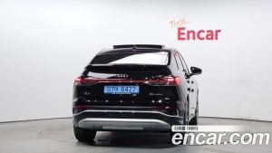 Audi Q4 e-tron 40 Premium Sportback 2023 года из Южной Кореи