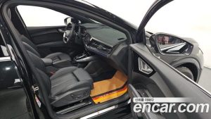 Audi Q4 e-tron 40 Premium Sportback 2023 года из Южной Кореи