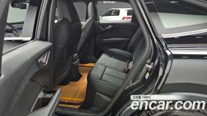 Audi Q4 e-tron 40 Premium Sportback 2023 года из Южной Кореи