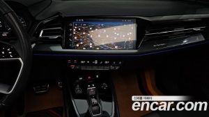Audi Q4 e-tron 40 Premium Sportback 2023 года из Южной Кореи