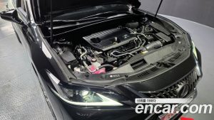 Lexus ES Luxury Plus 2024 года из Южной Кореи