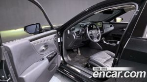 Lexus ES Luxury Plus 2024 года из Южной Кореи