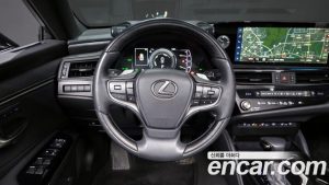 Lexus ES Luxury Plus 2024 года из Южной Кореи