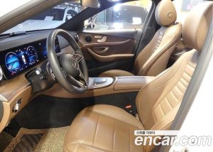 Mercedes-Benz E-Class E250 Exclusive 2023 года из Южной Кореи
