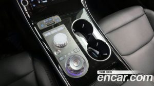 Genesis GV70 2.5T Бензин 2WD 2025 года из Южной Кореи