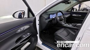 Genesis GV70 2.5T Бензин 2WD 2025 года из Южной Кореи