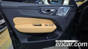 Volvo XC60 B6 ULTIMATE Bright 2024 года из Южной Кореи