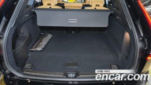 Volvo XC60 B6 ULTIMATE Bright 2024 года из Южной Кореи