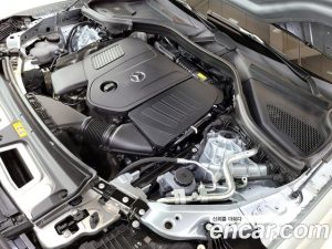 Mercedes-Benz GLC-Class GLC300 4MATIC Avantgarde Coupe 2025 года из Южной Кореи