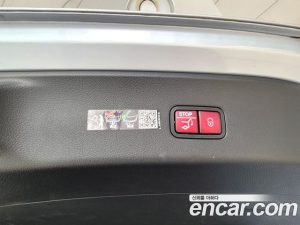 Mercedes-Benz GLC-Class GLC300 4MATIC Avantgarde Coupe 2025 года из Южной Кореи