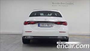 Mercedes-Benz E-Class E350e 4MATIC 2025 года из Южной Кореи