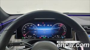 Mercedes-Benz E-Class E350e 4MATIC 2025 года из Южной Кореи