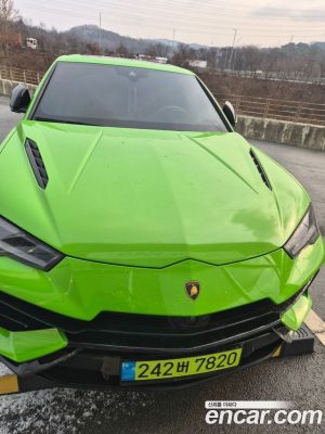 Lamborghini Urus 4.0 V8 S 2024 года из Южной Кореи