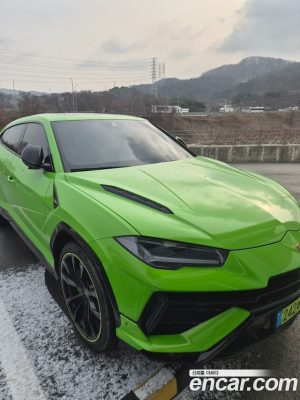 Lamborghini Urus 4.0 V8 S 2024 года из Южной Кореи