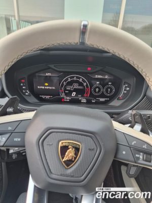 Lamborghini Urus 4.0 V8 S 2024 года из Южной Кореи