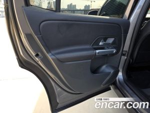 Mercedes-Benz GLB-Class GLB200 d 2024 года из Южной Кореи