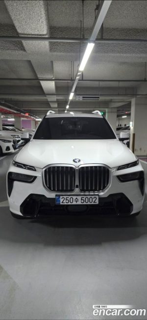 BMW X7 xDrive 40d M Sport 6 2025 года из Южной Кореи