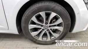 Renault-KoreaSamsung SM6 1.3 TCe FEEL 2023 года из Южной Кореи