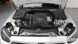 Mercedes-Benz E-Class E250 AMG Line 2023 года из Южной Кореи
