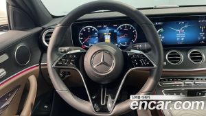 Mercedes-Benz E-Class E250 AMG Line 2023 года из Южной Кореи