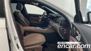 Mercedes-Benz E-Class E250 AMG Line 2023 года из Южной Кореи