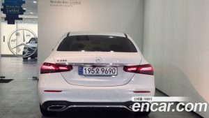 Mercedes-Benz E-Class E250 AMG Line 2023 года из Южной Кореи