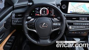 Lexus ES Executive 2025 года из Южной Кореи
