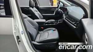 Kia Sportage Дизель 2.0 2WD 2024 года из Южной Кореи