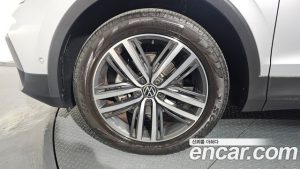 Volkswagen Tiguan 2.0 TDI 4 Prestige 2022 года из Южной Кореи