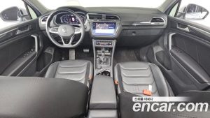Volkswagen Tiguan 2.0 TDI 4 Prestige 2022 года из Южной Кореи