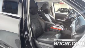Mercedes-Benz GLE-Class GLE300d 4MATIC 2024 года из Южной Кореи