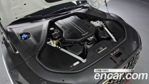 Genesis G90 Бензин 3.5 Turbo e-S/C AWD LWB 2024 года из Южной Кореи